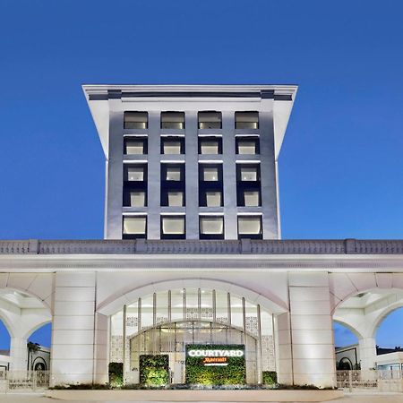 Courtyard By Marriott Bengaluru Hebbal Hotel Екстериор снимка