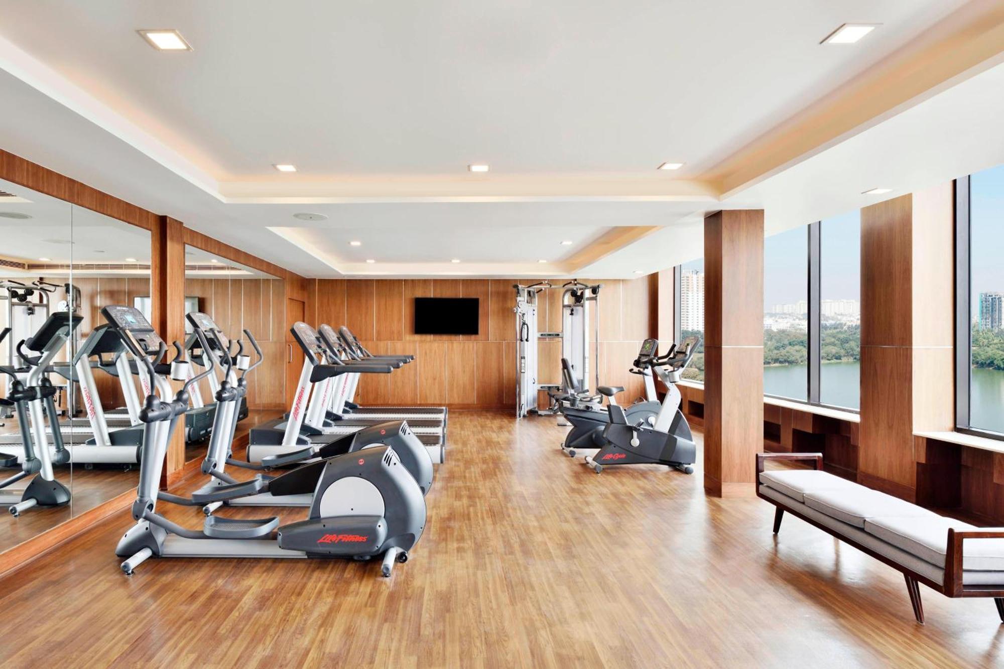 Courtyard By Marriott Bengaluru Hebbal Hotel Екстериор снимка
