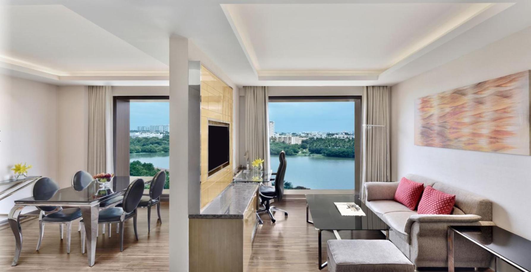 Courtyard By Marriott Bengaluru Hebbal Hotel Екстериор снимка